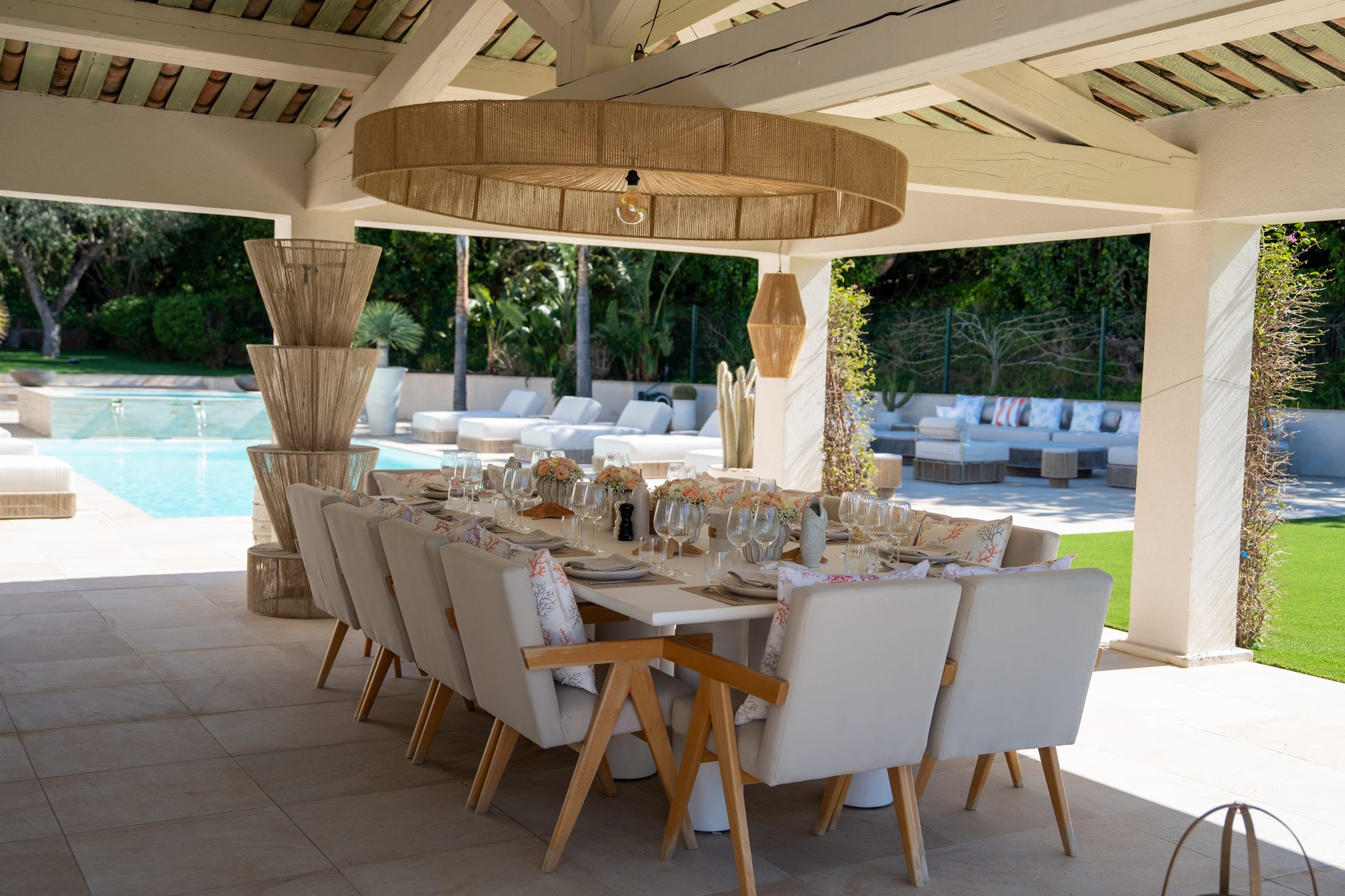 Dîner en plein air sous le ciel provençal — pavillon Villa Carpe Diem Saint-Tropez